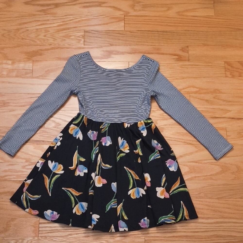 Tea Collection, Scoop Neck Stripes & Floral Twirl Skirt Girls Dress, Size 12 EUC
